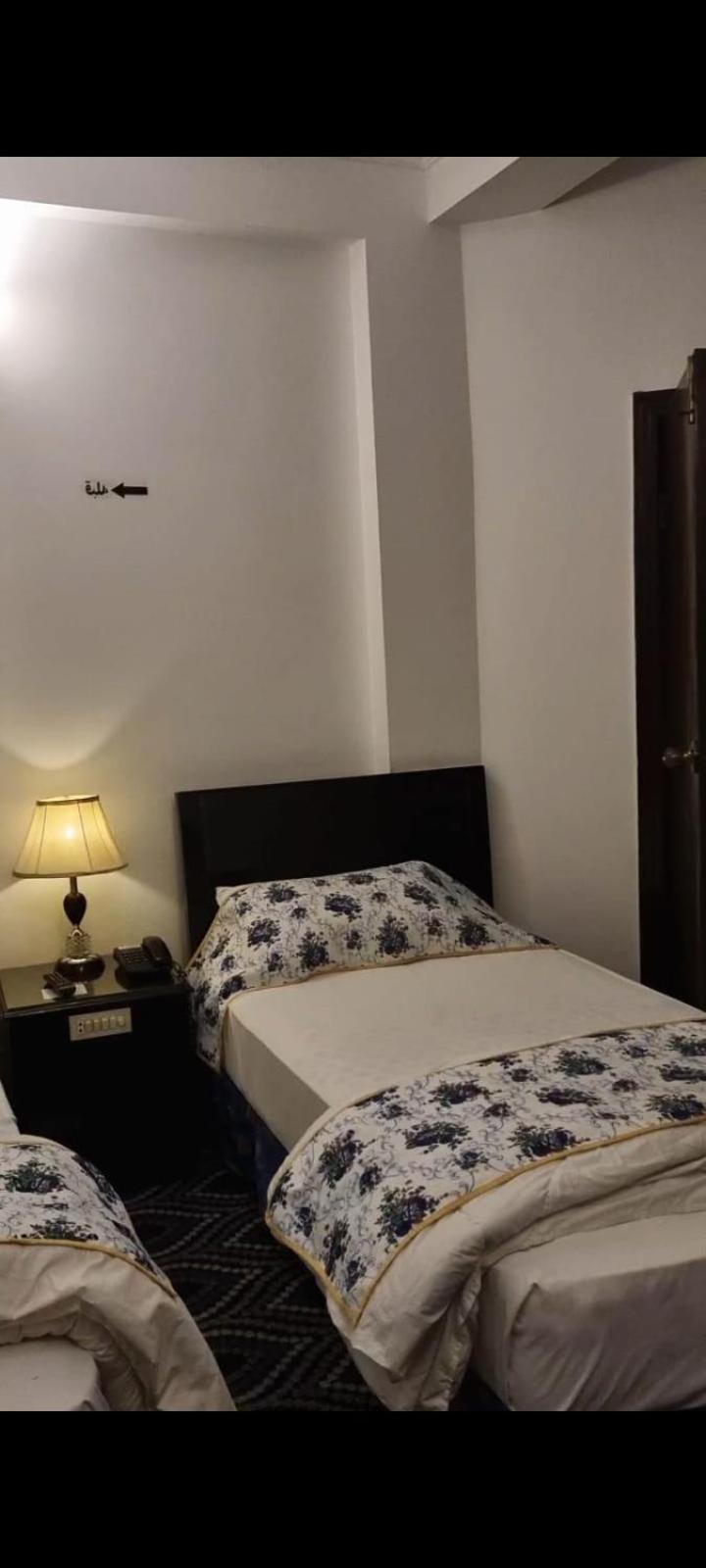 Grace Crown Hotel 이슬라마바드 외부 사진