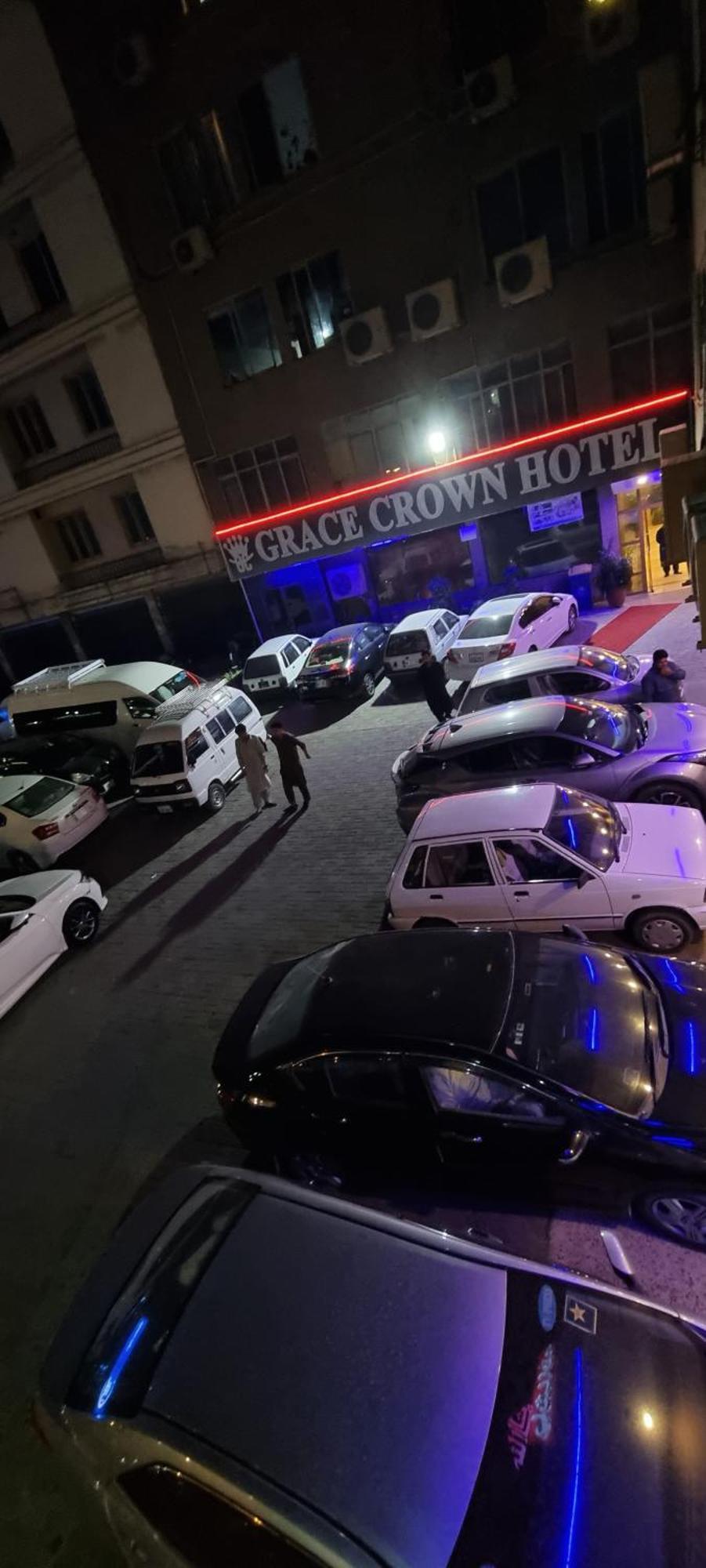 Grace Crown Hotel 이슬라마바드 외부 사진