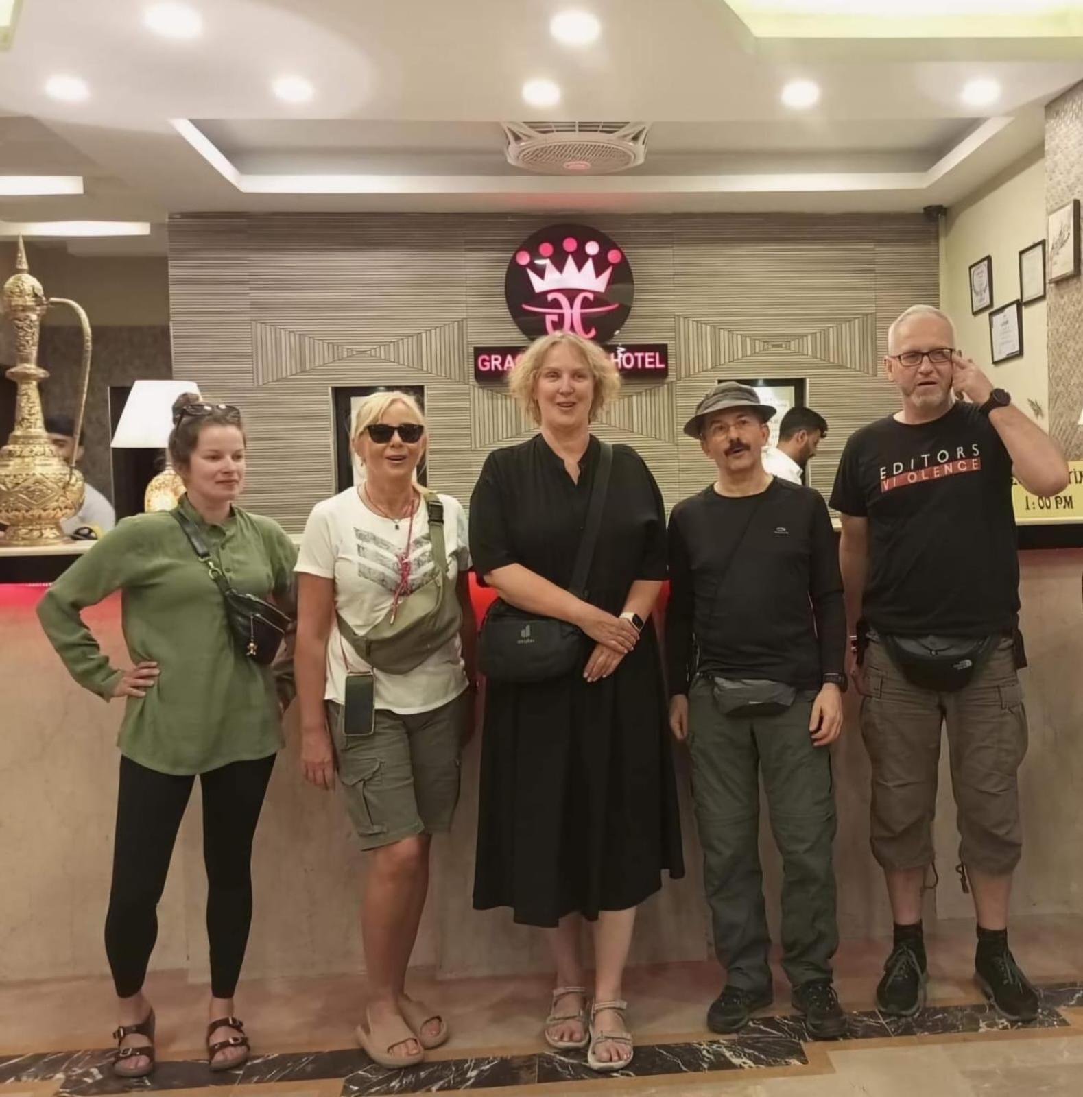 Grace Crown Hotel 이슬라마바드 외부 사진